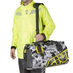 GIVI EA115CM Easy-T Impermeable 40 LTS Camuflaje Gris / Amarillo -Motopasion Ventas givi ea115cm easy t impermeable 40 lts camuflaje gris amarillo 1