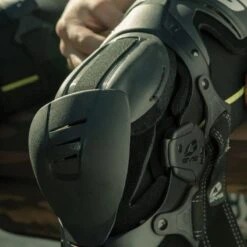 EVS Axis Sport Negro 20 EVS Axis Sport Negro -Motopasion Ventas rodilleras evs axis sport negro 8